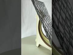 산은 템퍼드 글라스를 식각했습니다